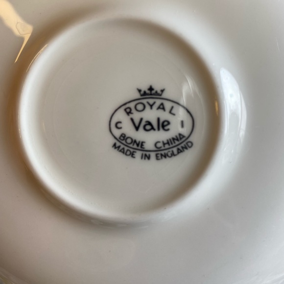 Vintage royal vale bones China tea set - Picture 9 of 10